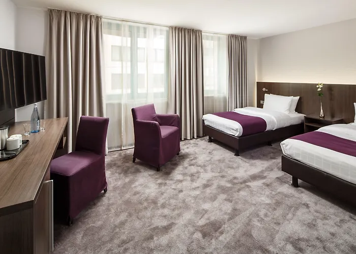 Holiday Inn Dusseldorf - Hafen , an IHG hotel