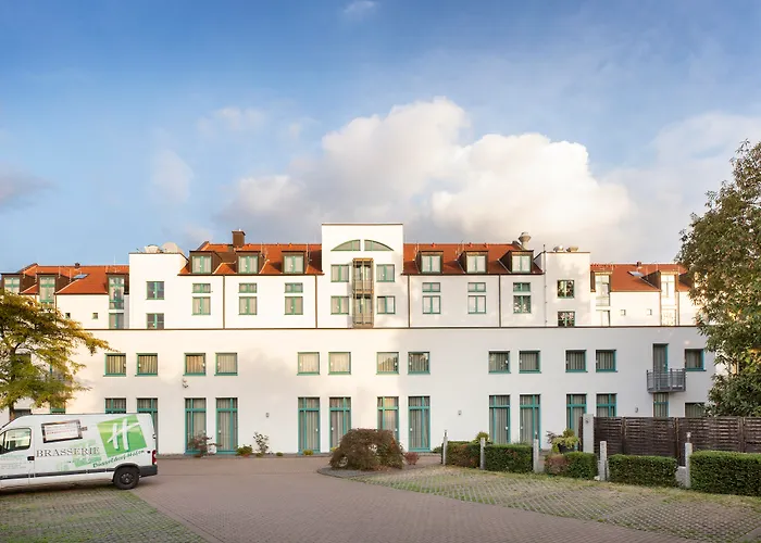 Holiday Inn Dusseldorf - Hafen , an IHG hotel