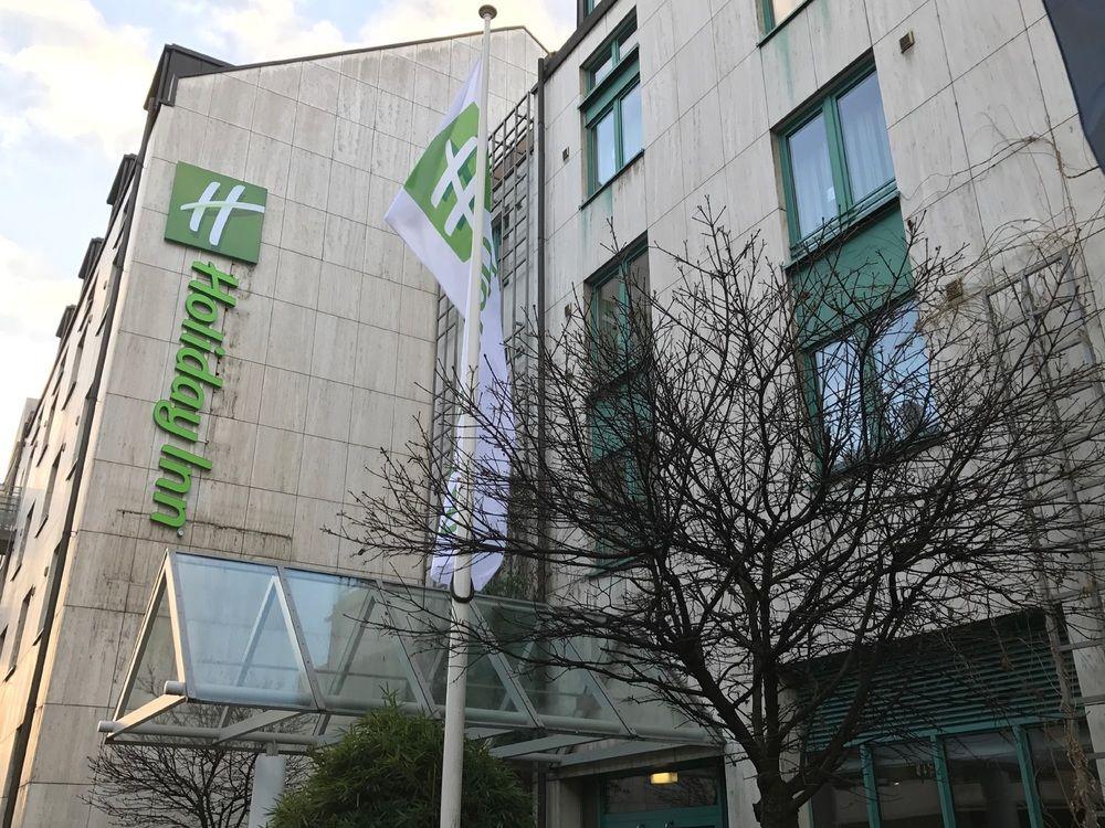 - Hafen , An Ihg